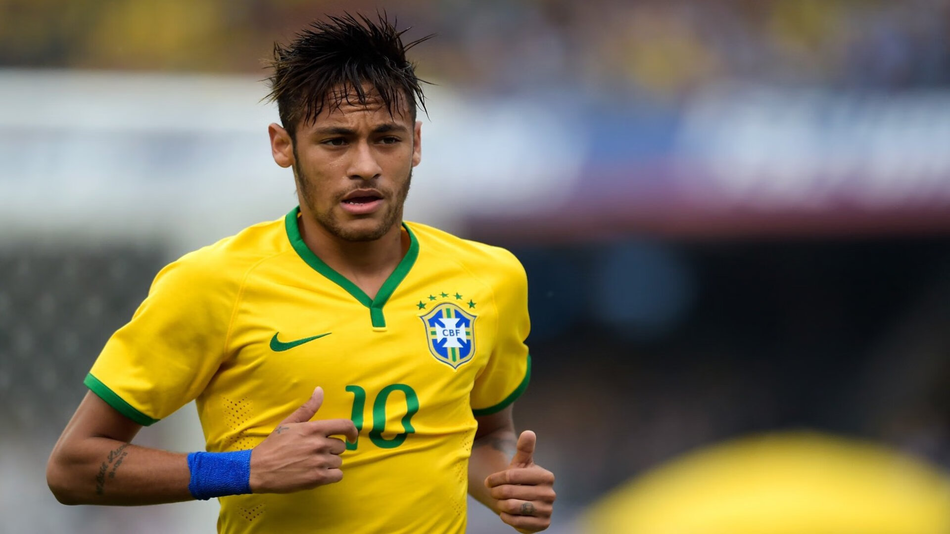 “尼古拉斯·桑特基：阿根廷美洲狮队的后场指挥官，未来展现更强实力”